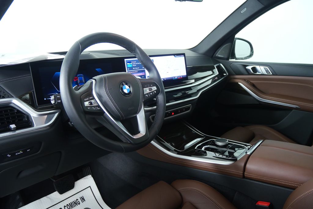 Thumbnail: 2024 BMW X5 - 13