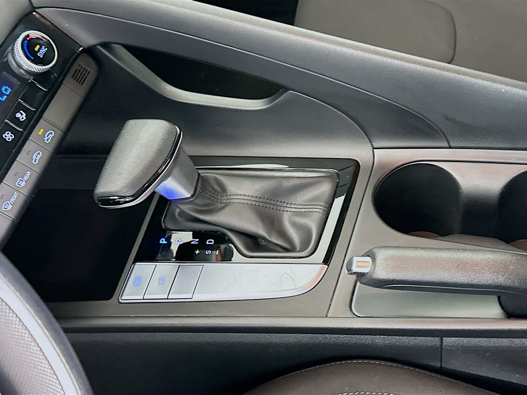 Thumbnail: 2024 Hyundai Elantra - 17