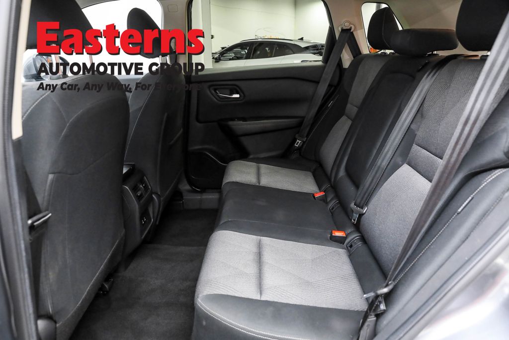 Used 2024 Gray Nissan SV image 21