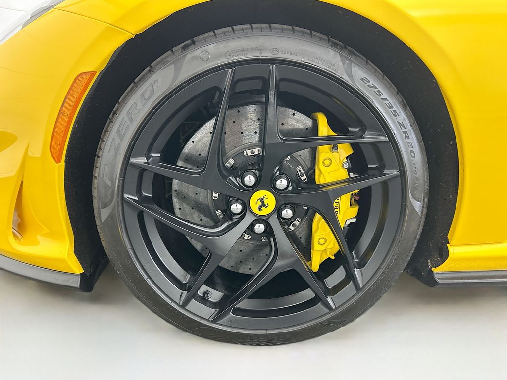 Thumbnail: 2019 Ferrari 812 - 26