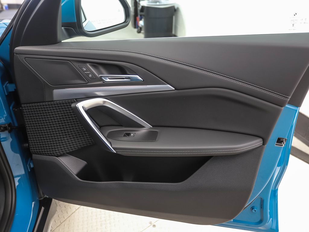 2025 BMW X1 xDrive28i 27