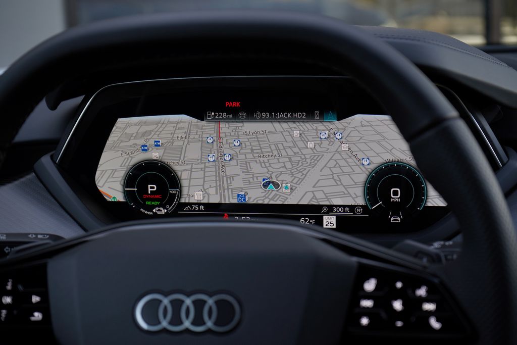 2025 Audi e-tron GT Premium Plus 18