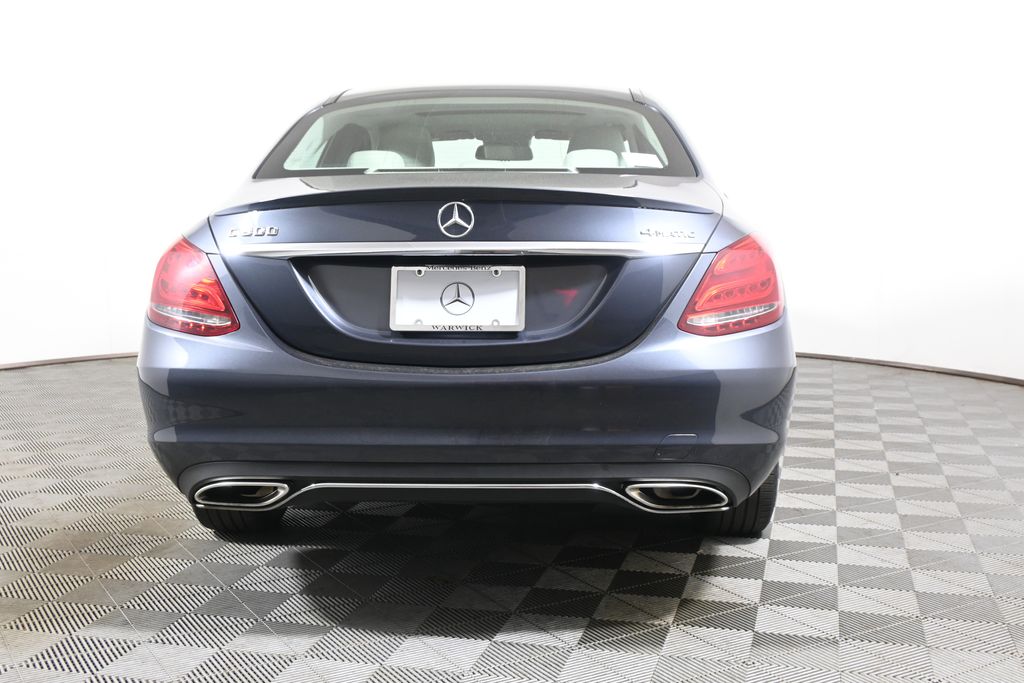 Thumbnail: 2016 Mercedes-Benz C-Class - 6