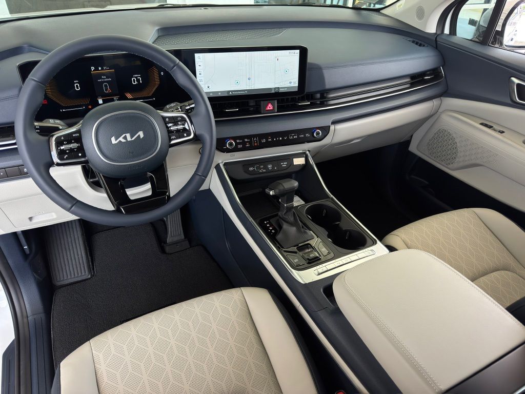 2026 Kia Carnival EX White at Big Star Buick GMC