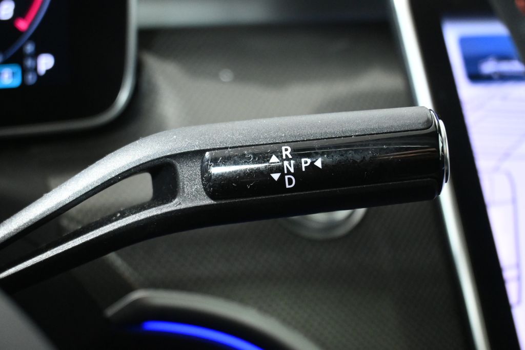 Thumbnail: 2024 Mercedes-Benz C-Class - 24