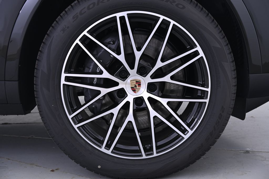Thumbnail: 2025 Porsche Cayenne - 14