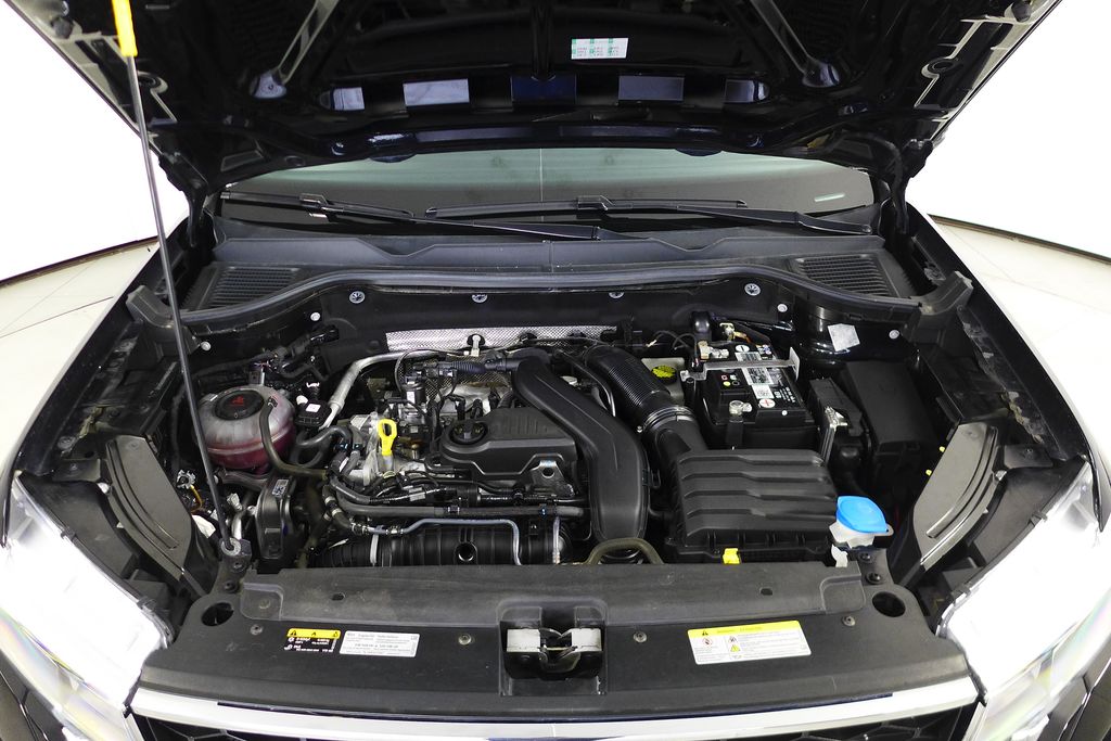 Thumbnail: 2022 Volkswagen Taos - 6