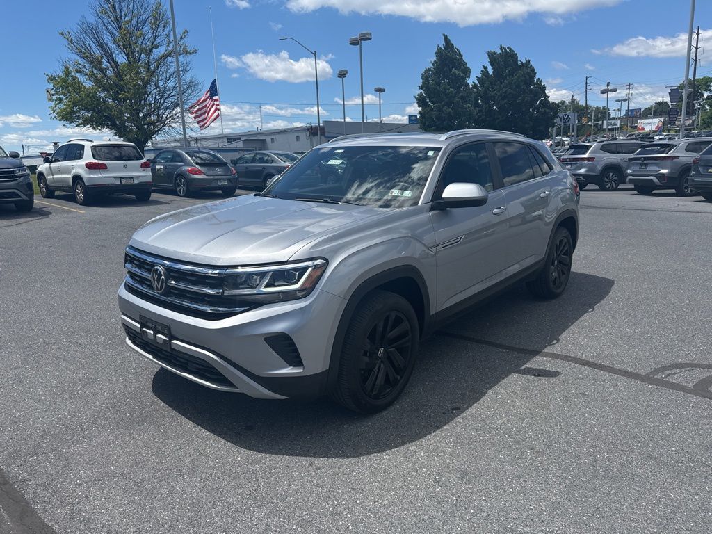 2023 Volkswagen Atlas Cross Sport 2.0T SE w/Technology Silver at Subaru and VW of Moon Township