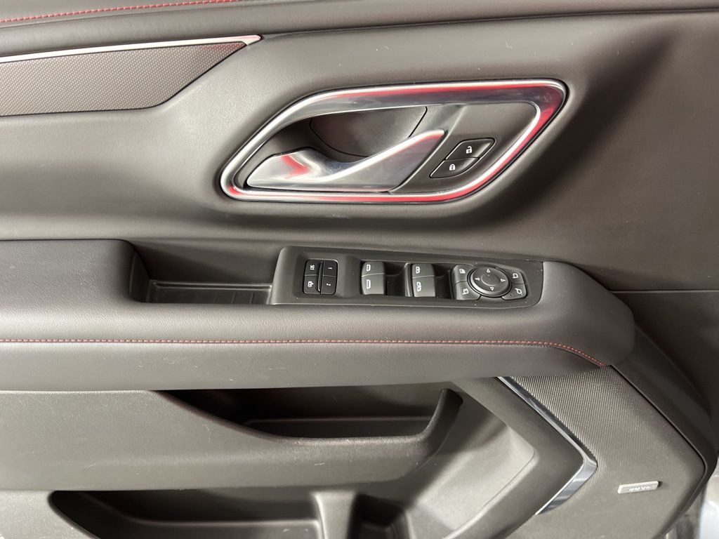 Thumbnail: 2022 Chevrolet Suburban - 28