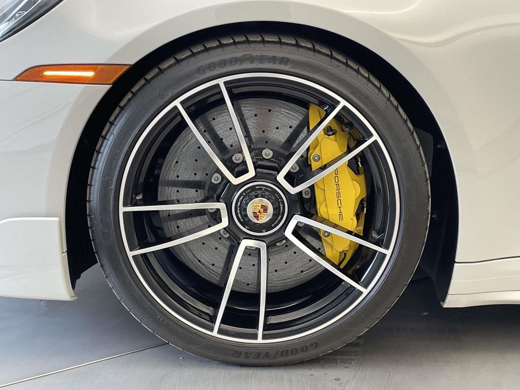 2023 Porsche 911 Turbo S - 10