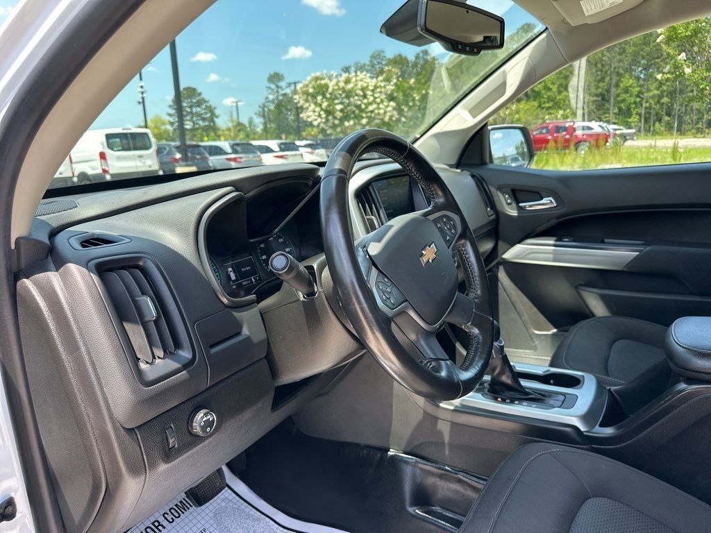 2022 Summit White Chevrolet Colorado LT RWD
