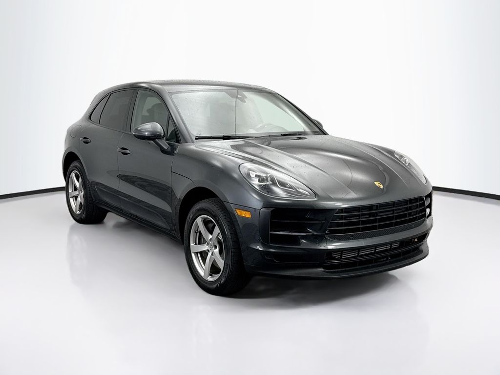 Thumbnail: 2021 Porsche Macan - 3