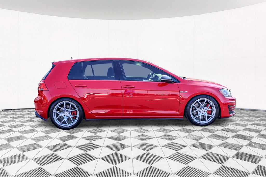 2017 Volkswagen Golf GTI Sport 7