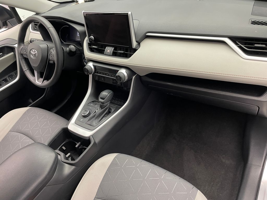 Thumbnail: 2023 Toyota RAV4 - 16