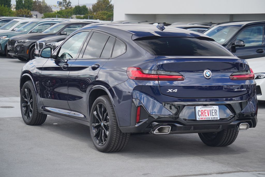 2025 BMW X4 xDrive30i 7