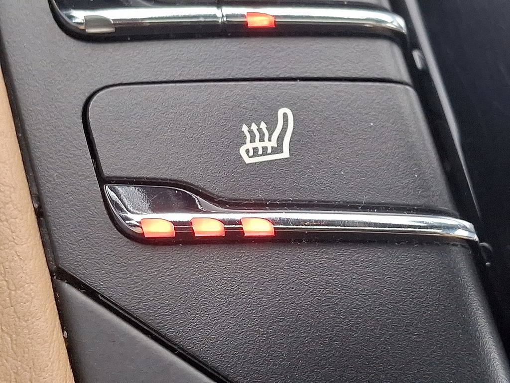 Thumbnail: 2014 Porsche Cayenne - 23