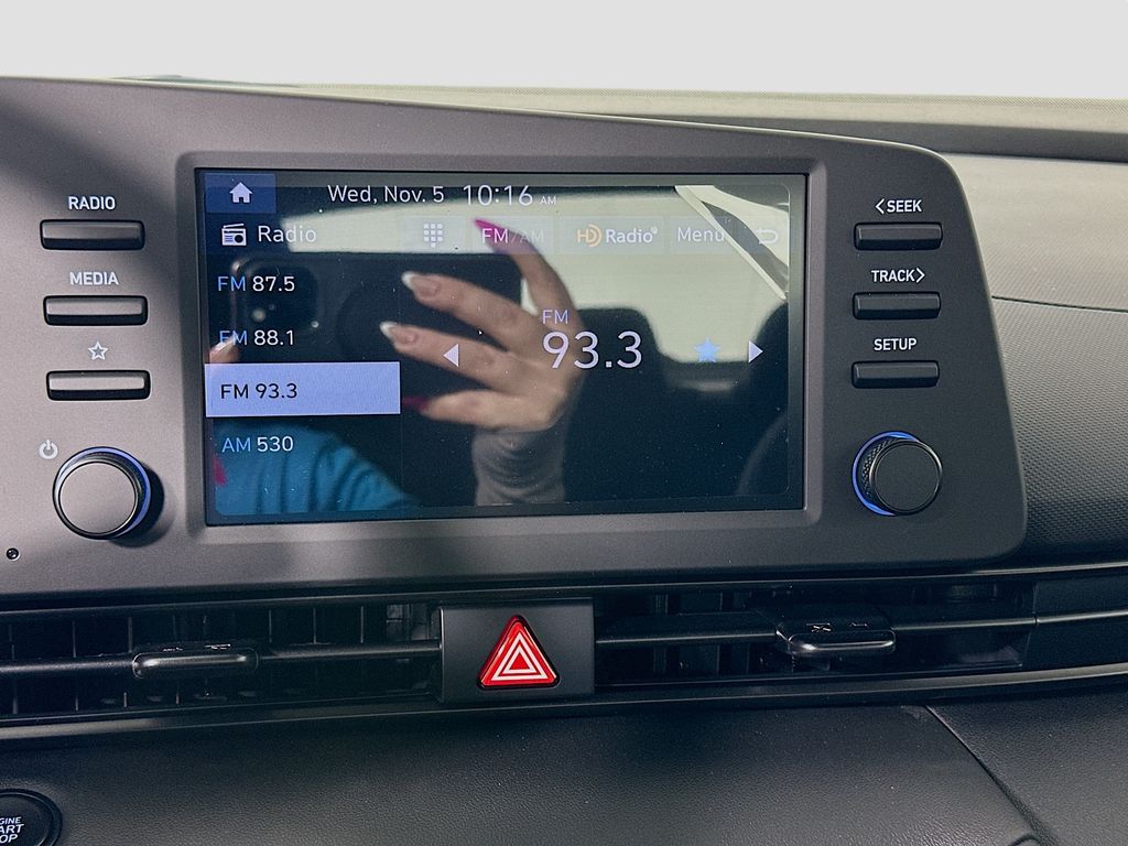 Thumbnail: 2025 Hyundai Elantra - 11