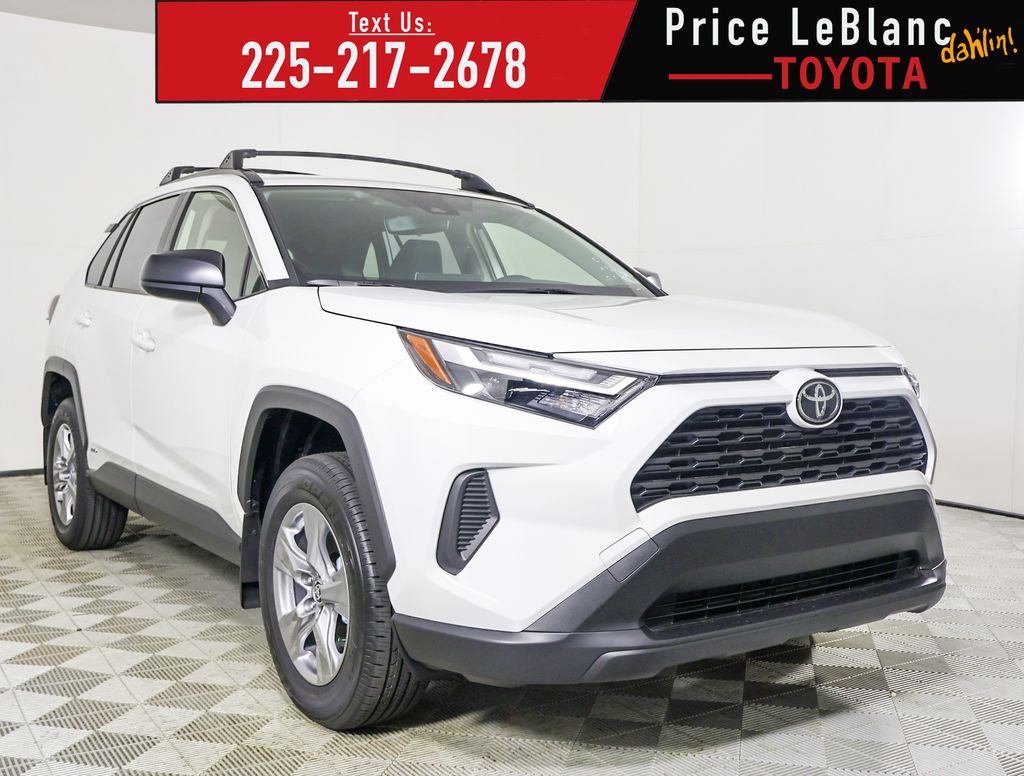 2025 Toyota RAV4 LE