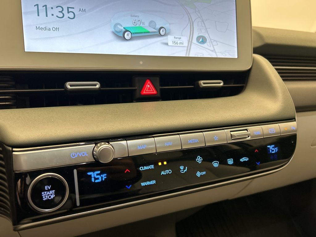 Thumbnail: 2023 Hyundai Ioniq 5 - 20