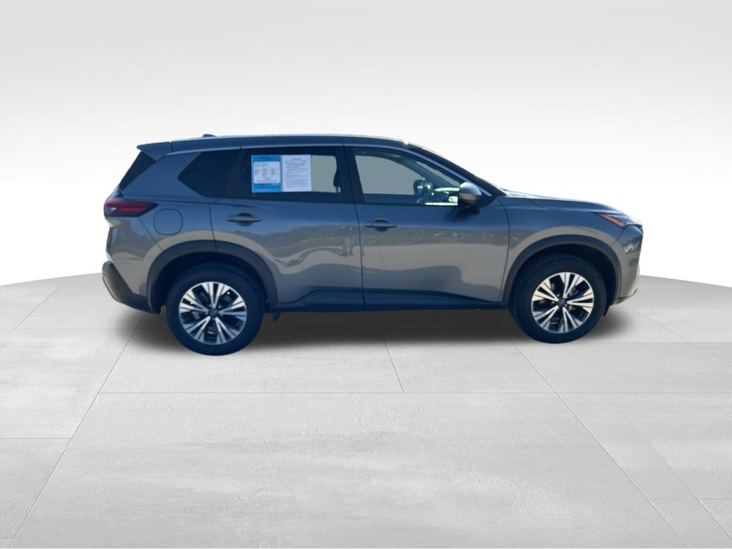 2023 Nissan Rogue SV 9