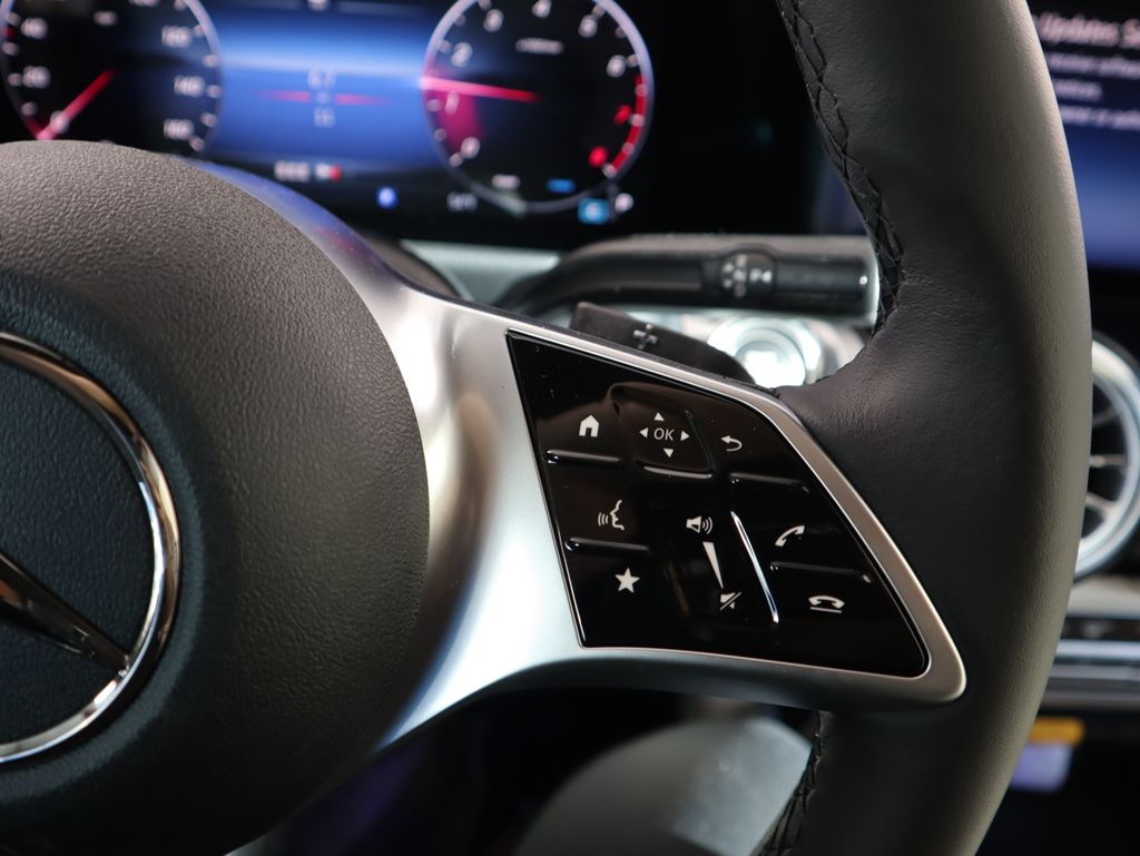 Thumbnail: 2026 Mercedes-Benz GLB - 12