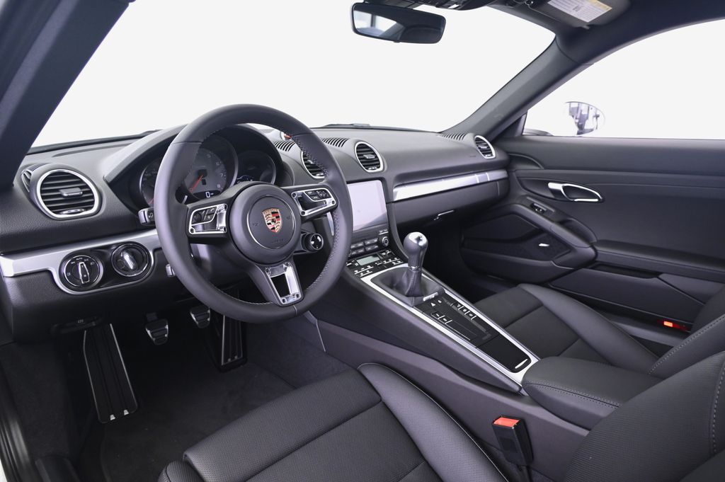 Thumbnail: 2025 Porsche 718 Cayman - 4