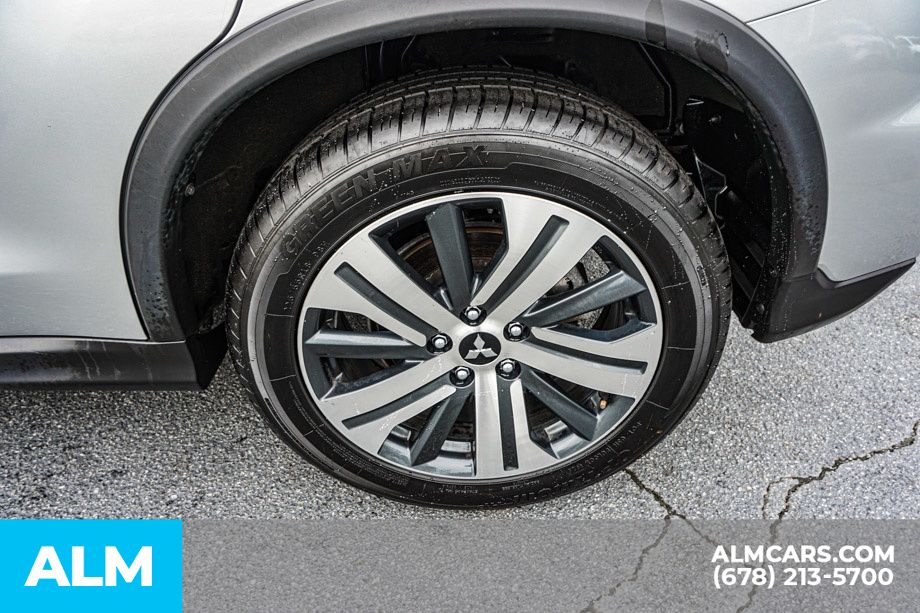 Used 2024 Black Mitsubishi 2.0 SE image 16