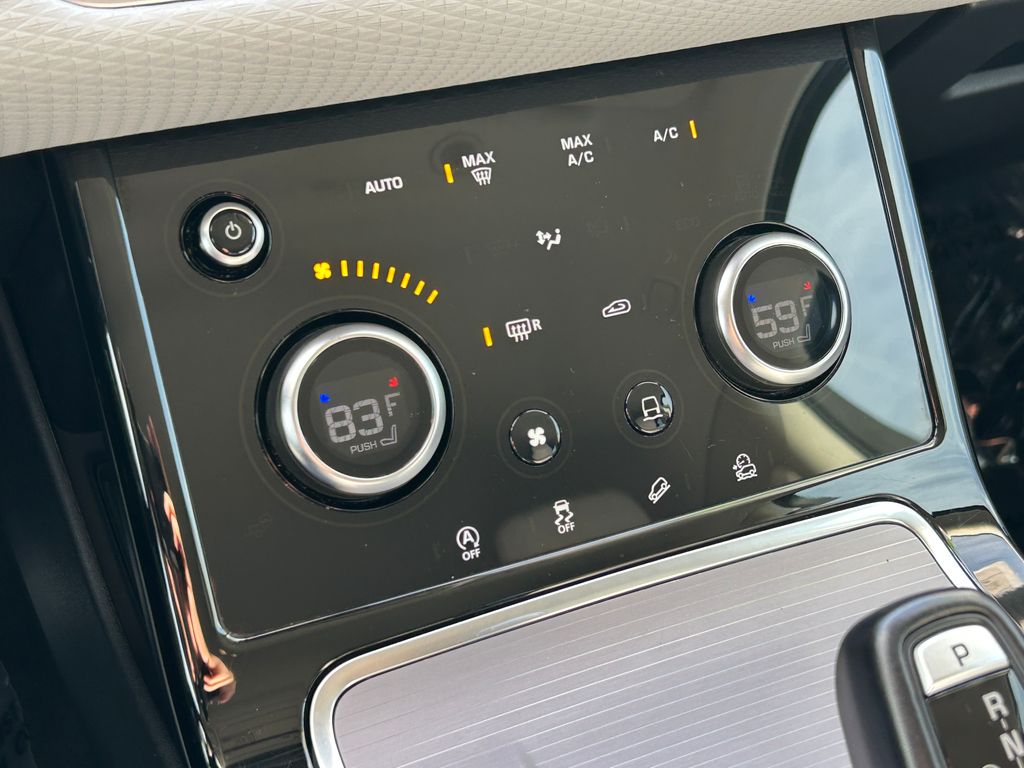 Thumbnail: 2021 Land Rover Range Rover Evoque - 27