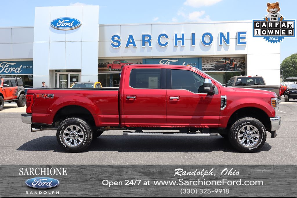 Ruby Red Metallic Tinted Clearcoat 2019 Ford F-250 Super Duty Pickup Truck Four-Wheel Drive 6-Speed Automatic
