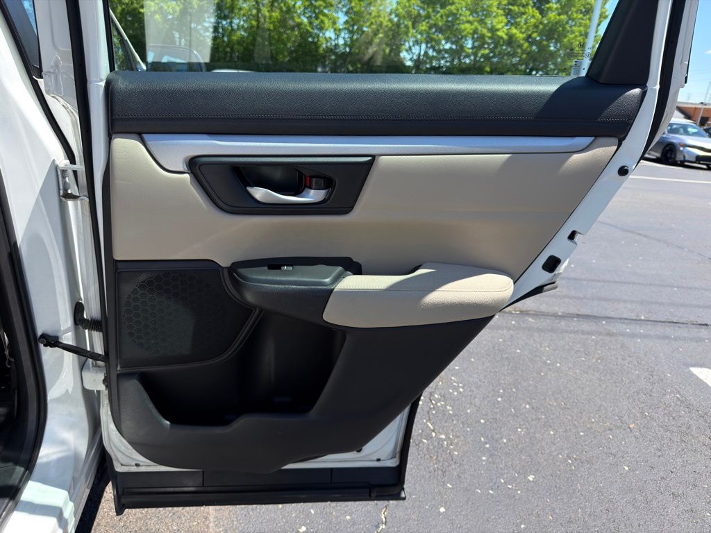 Thumbnail: 2017 Honda CR-V - 21