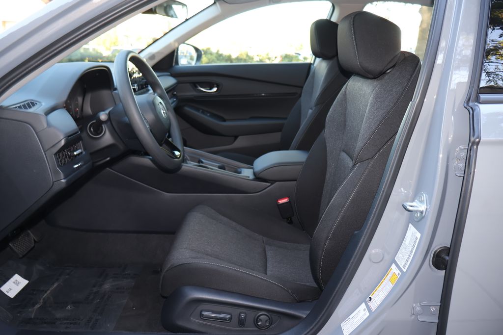 Thumbnail: 2025 Honda Accord - 9