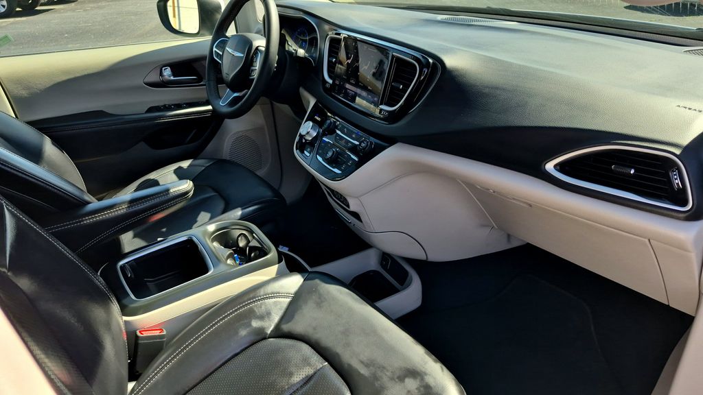 2023 Chrysler Pacifica