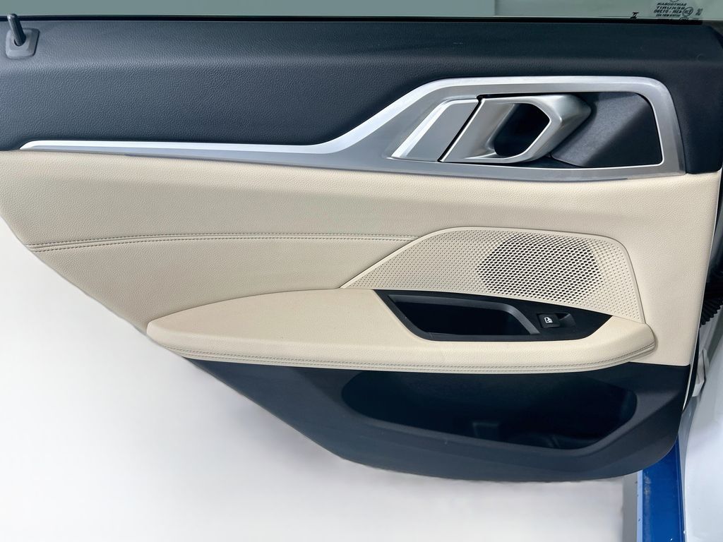 Thumbnail: 2023 BMW i4 - 25
