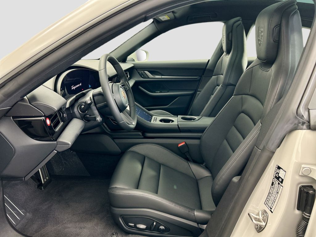 Thumbnail: 2026 Porsche Taycan - 5