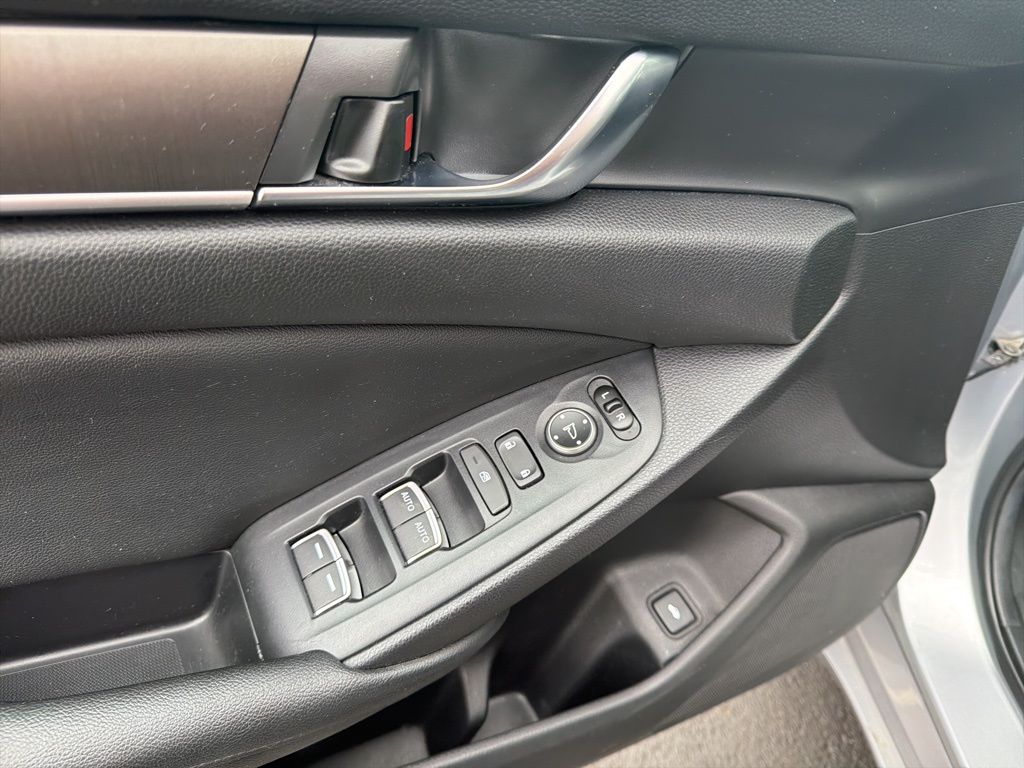 Thumbnail: 2019 Honda Accord - 26