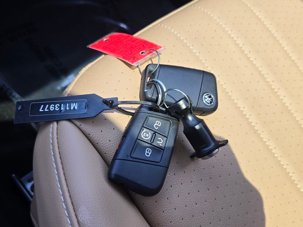 2023 Volkswagen Tiguan - $22,000