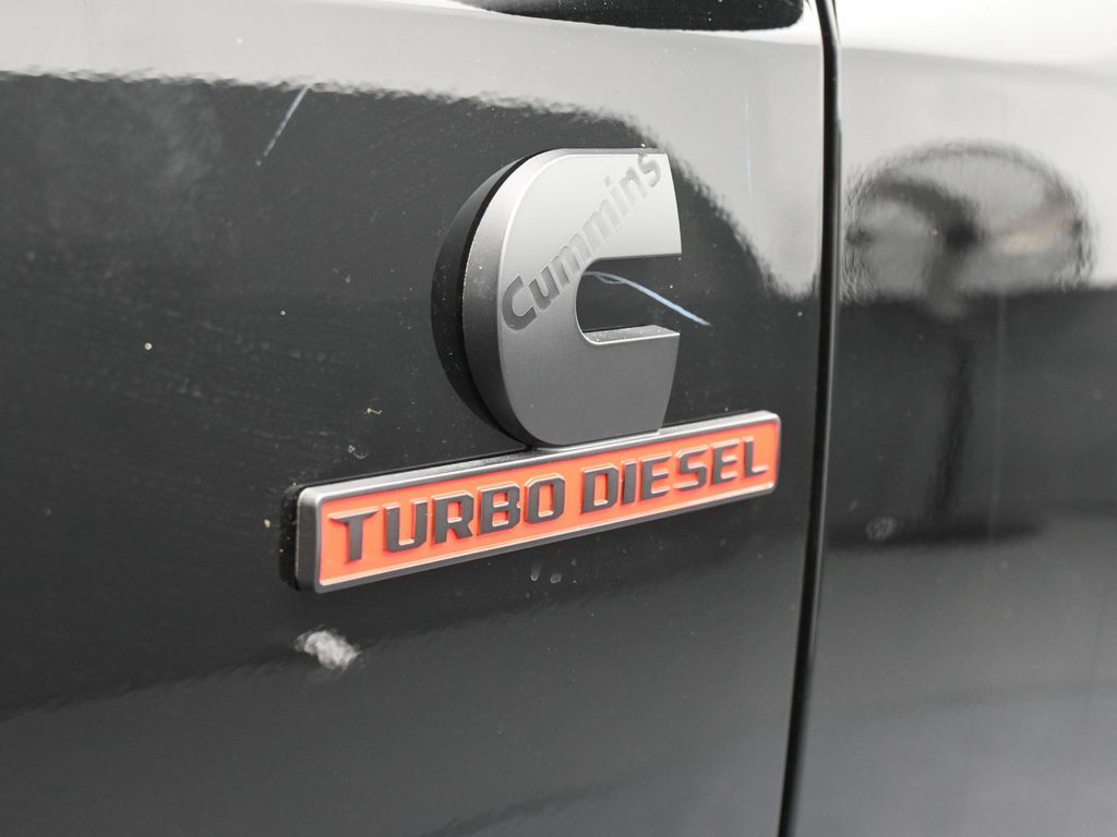 New 2026 Diamond Black Crystal Pearlcoat Ram Laramie image 30