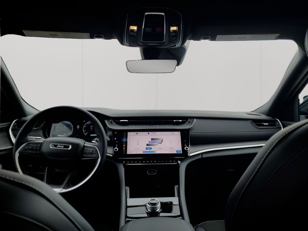 New 2026 White/off-white Jeep Laredo image 23