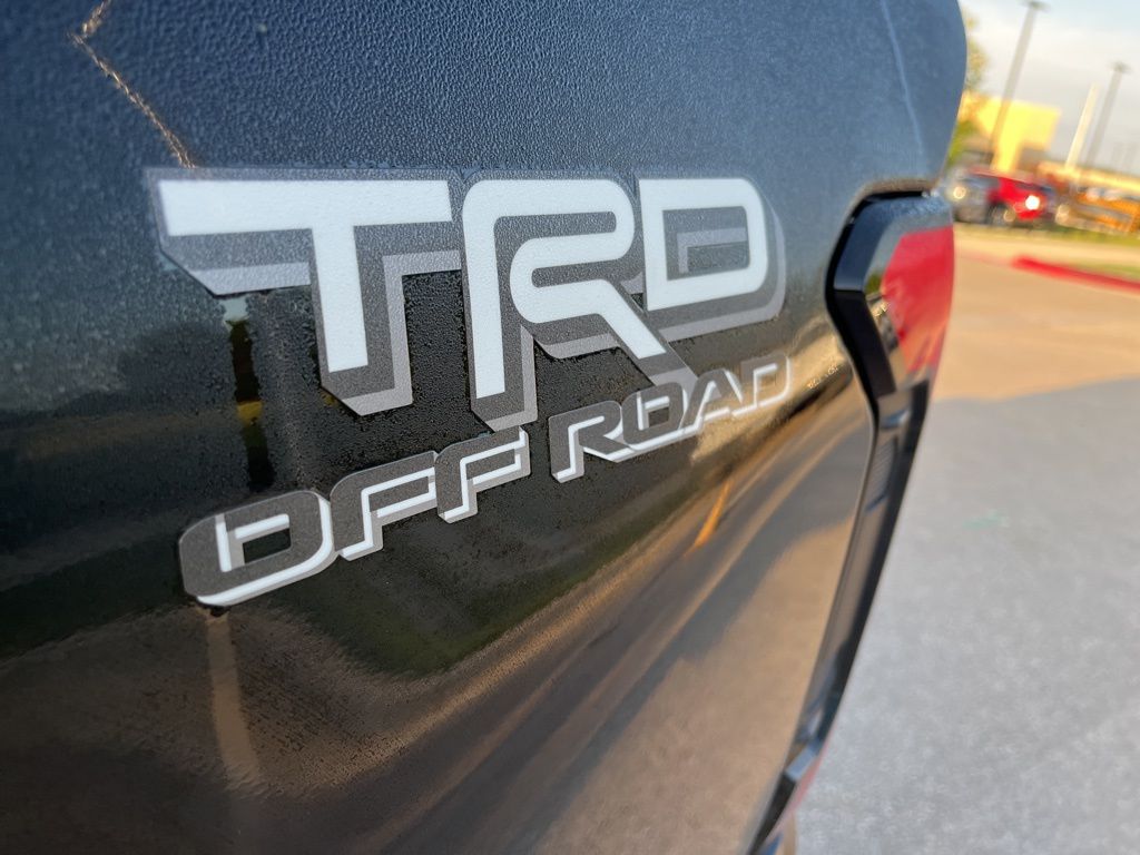 2024 Toyota Tacoma TRD Off-Road 9