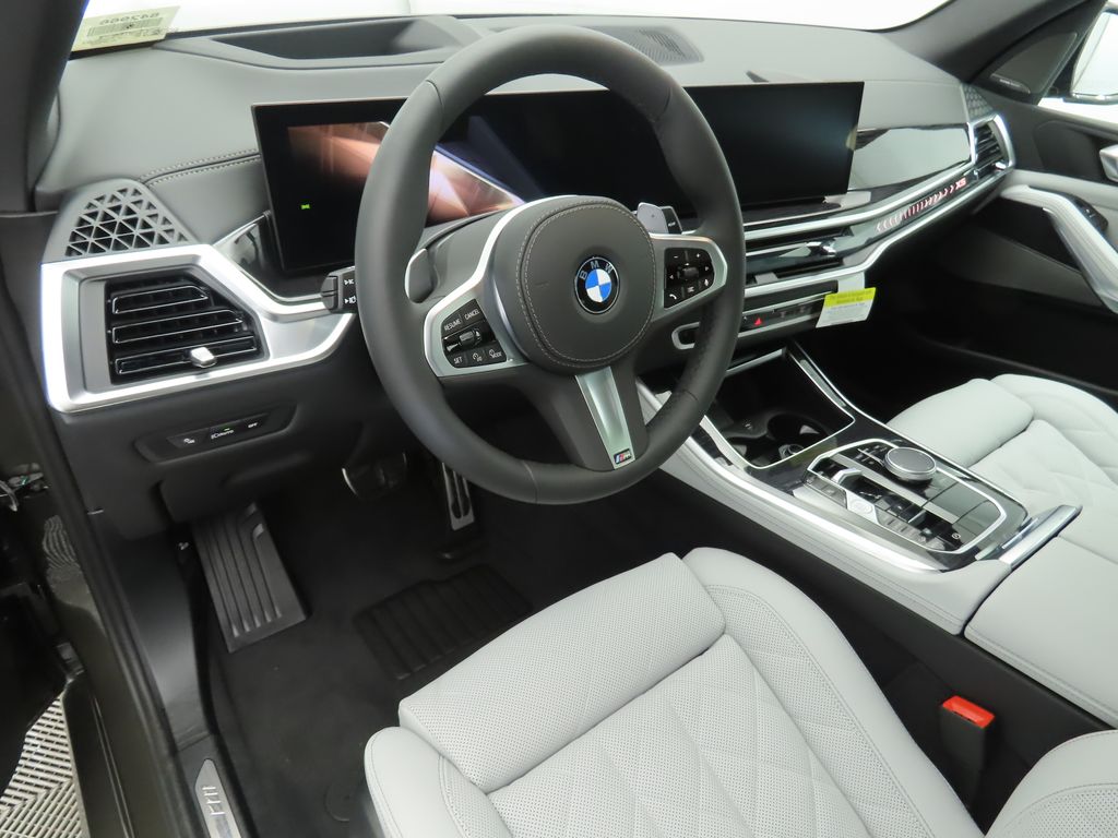 Thumbnail: 2026 BMW X5 - 10