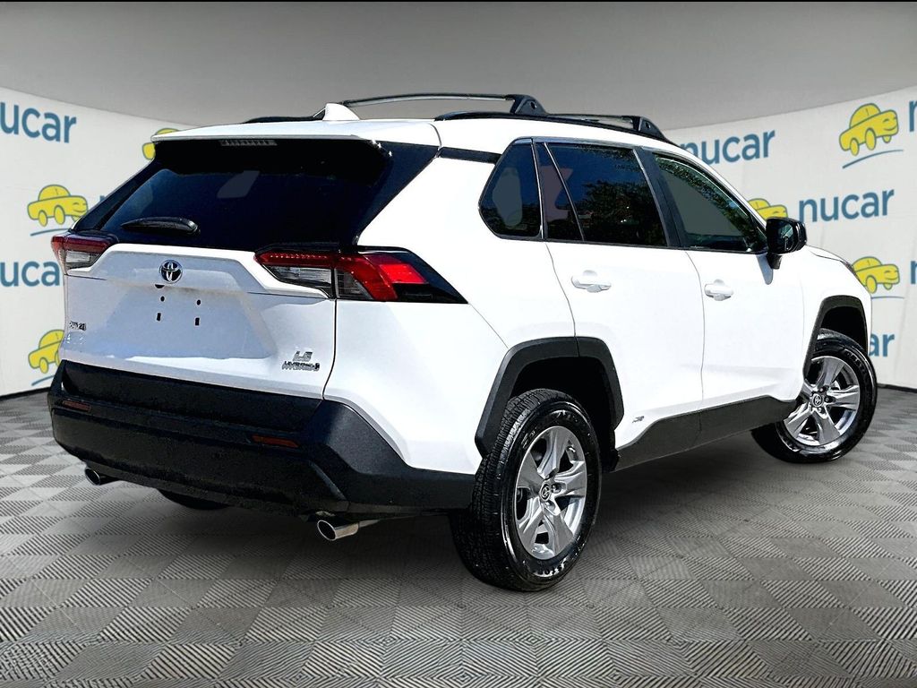 2024 Toyota RAV4 Hybrid — photo 6