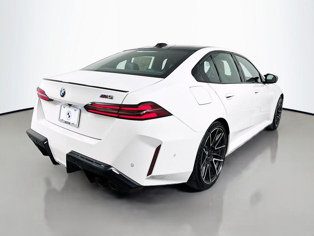 Thumbnail: 2026 BMW M5 - 5