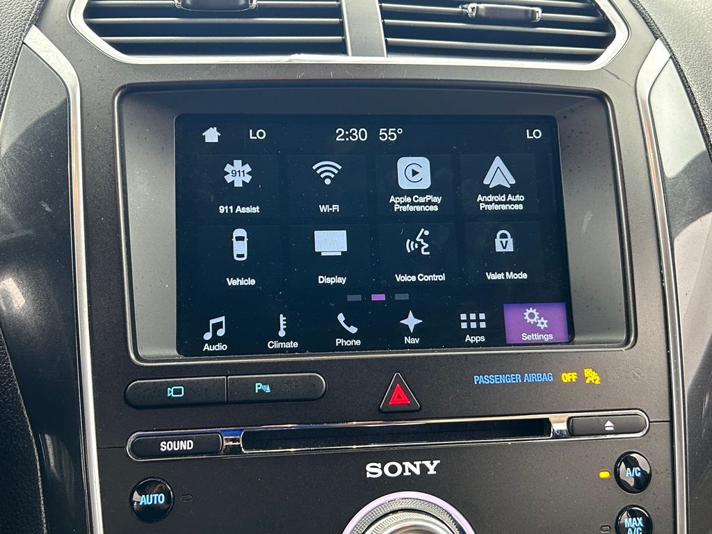 Used 2017 Shadow Black Ford Limited image 22