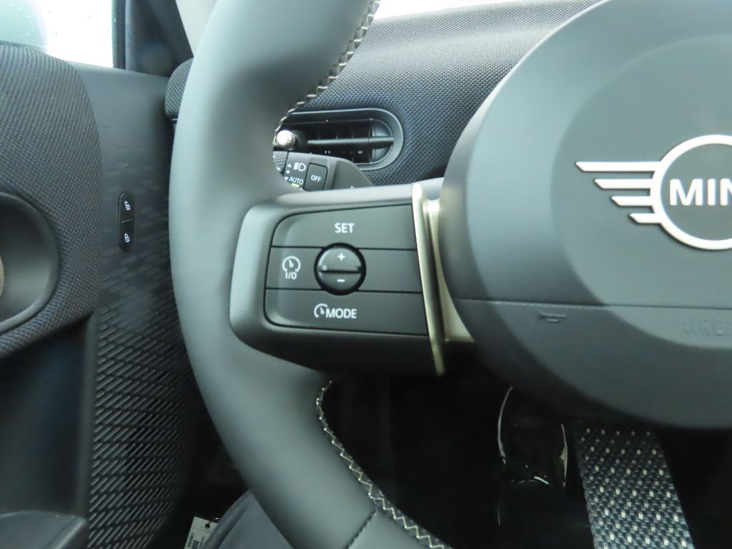 Thumbnail: 2026 MINI Cooper - 12