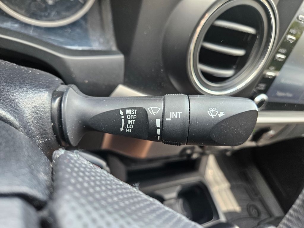 2021 Toyota Tacoma SR5 21