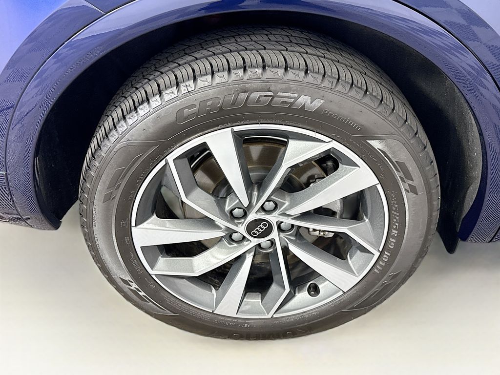 Thumbnail: 2025 Audi Q5 - 32