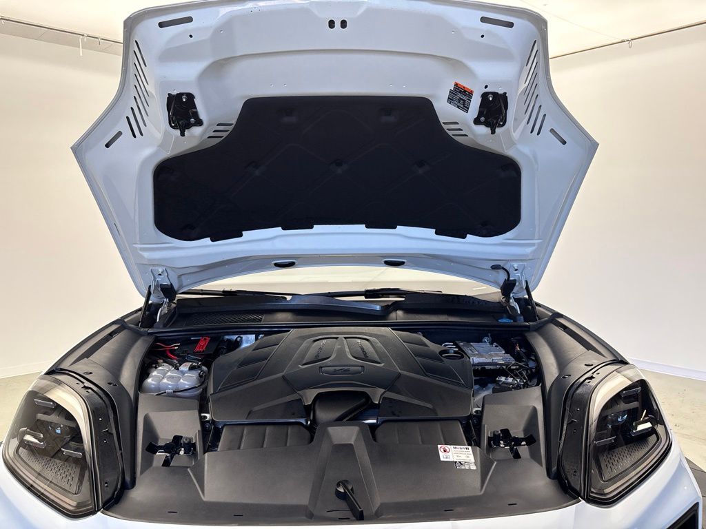 Thumbnail: 2024 Porsche Cayenne - 11