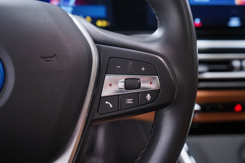 2023 BMW i4 eDrive40 21