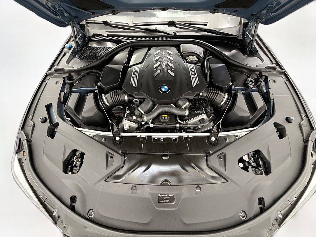 Thumbnail: 2019 BMW 8 Series - 26
