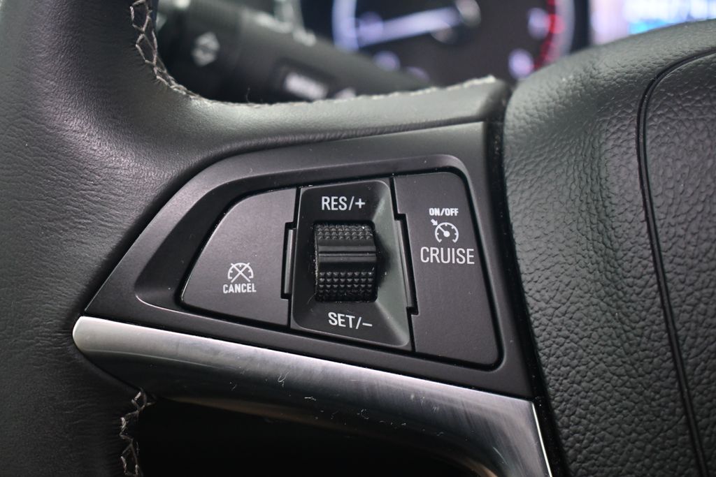 Thumbnail: 2022 Buick Encore - 22